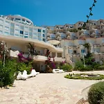 Bougainville Bay Apartments